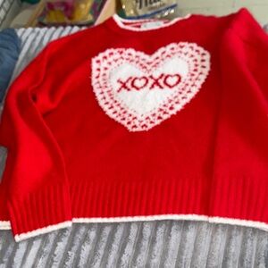 cupcakes  & cashmere heart large sweater euc
